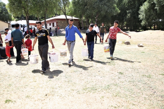 3 ton kurban eti 700 kişiye eşit dağıtıldı